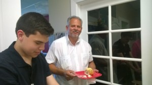 Luis funge de mentor al discernimiento de Alberto